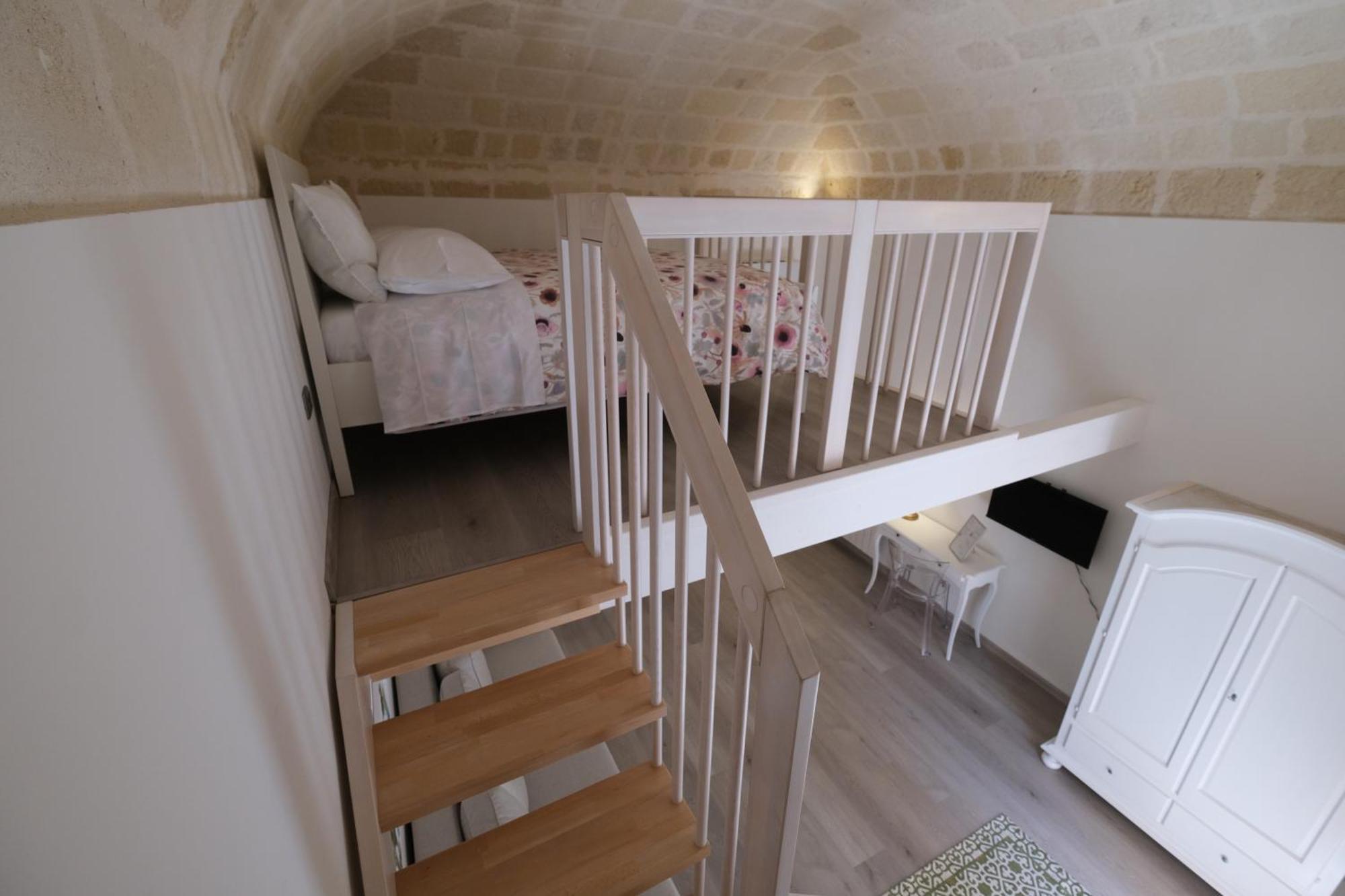 Hotel Il Poggiolo Fiorito Tarent Zewnętrze zdjęcie